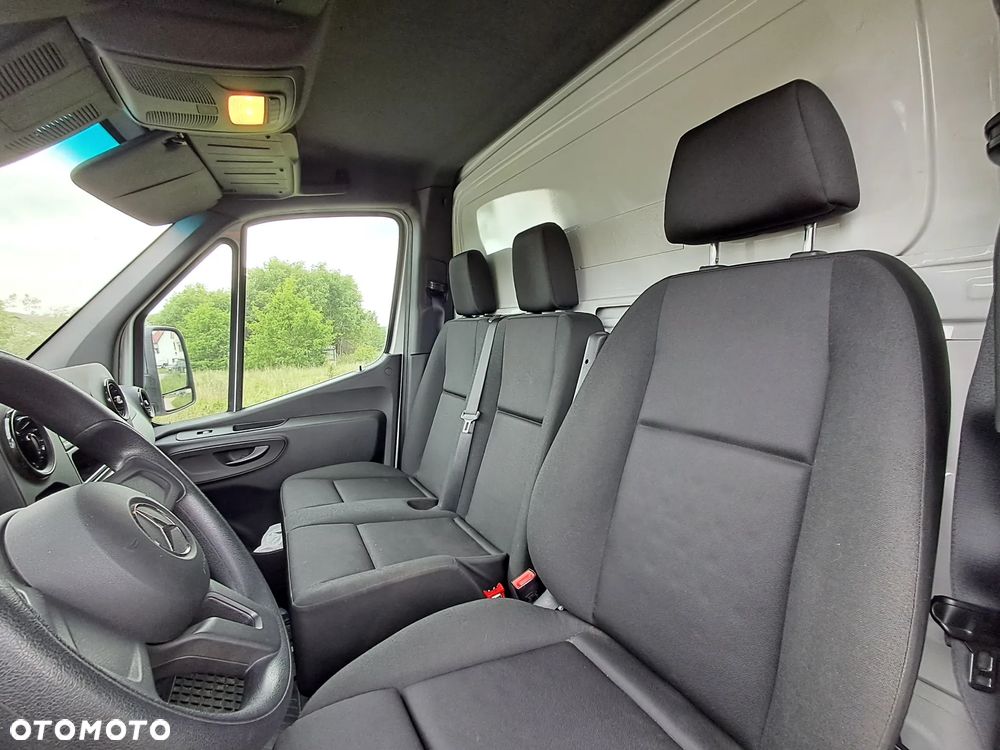 Mercedes-Benz SPRINTER 515 Chłodnia + Winda Salon Polska - 19
