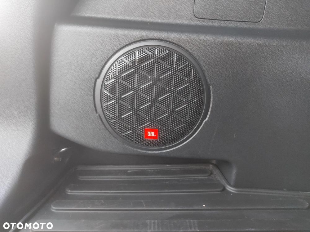 Toyota RAV4 - 22