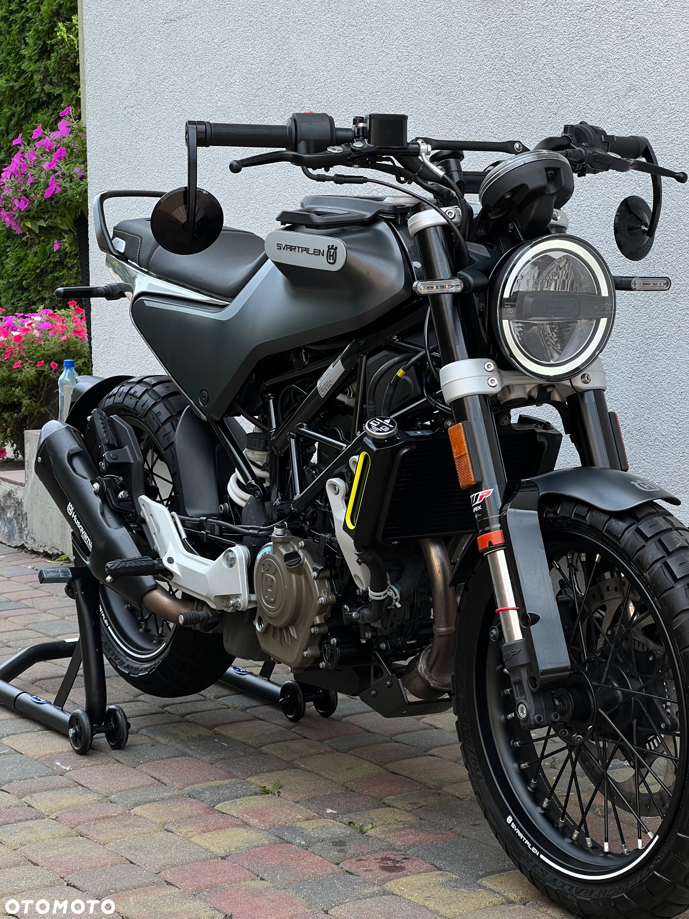 Husqvarna Svartpilen - 8