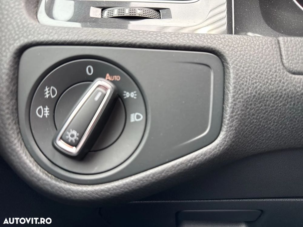 Volkswagen Golf 1.0 TSI Comfortline - 13