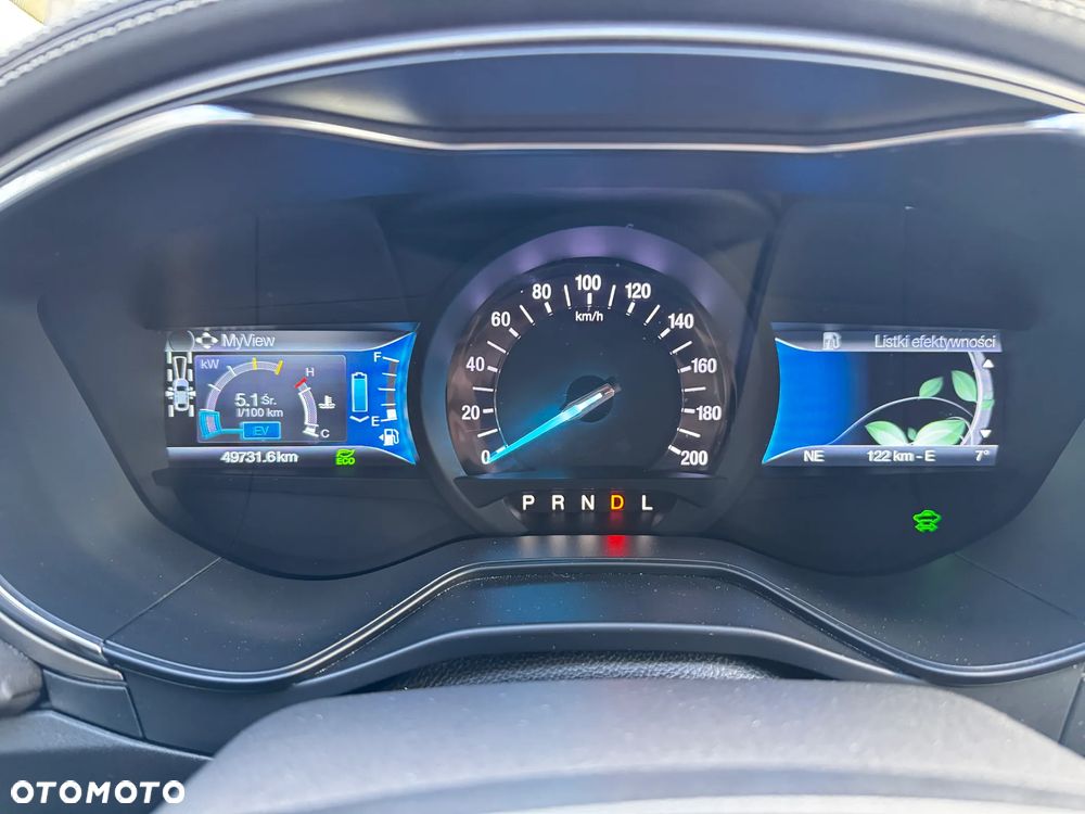 Ford Mondeo 2.0 Hybrid Vignale - 11