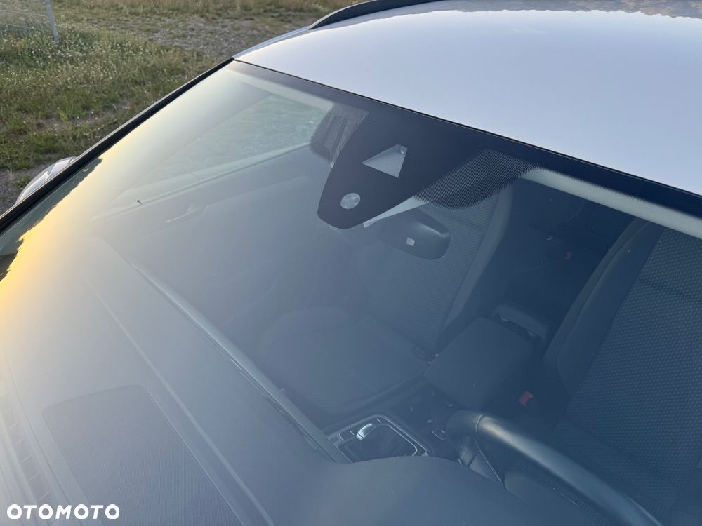 Volkswagen Passat 2.0 TDI SCR DSG Business - 10