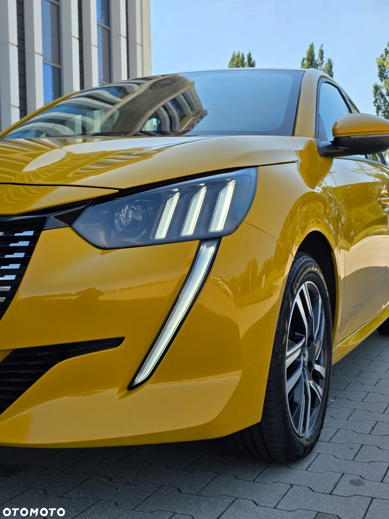 Peugeot 208 Hybrid 110 e-DSC6 Style - 9