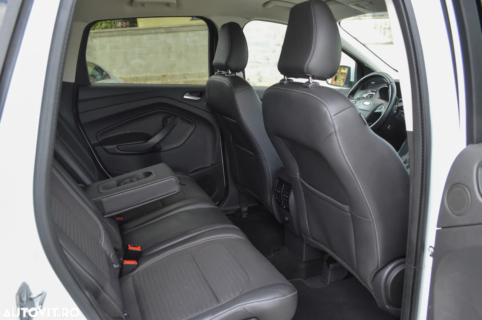 Ford Kuga 2.0 EcoBlue Aut. 4x4 TITANIUM - 26