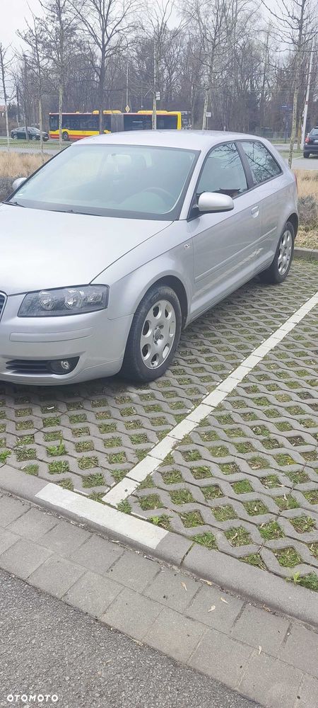 Audi A3 3-drzwiowe 1.6 Ambiente - 3