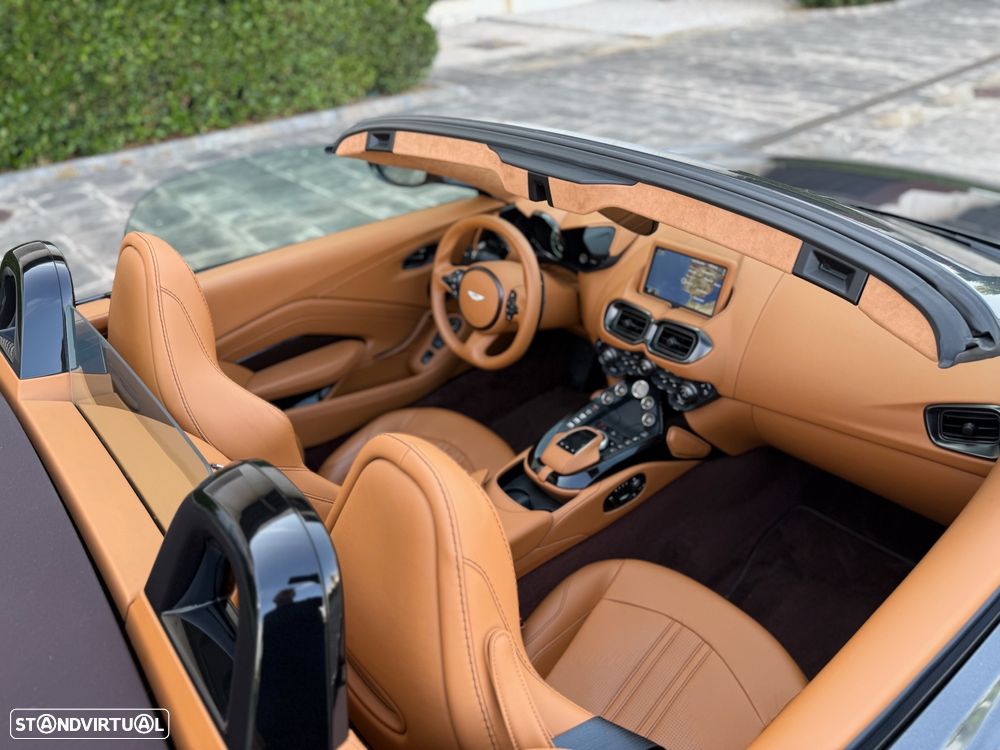 Aston Martin Vantage Roadster V8 - 10