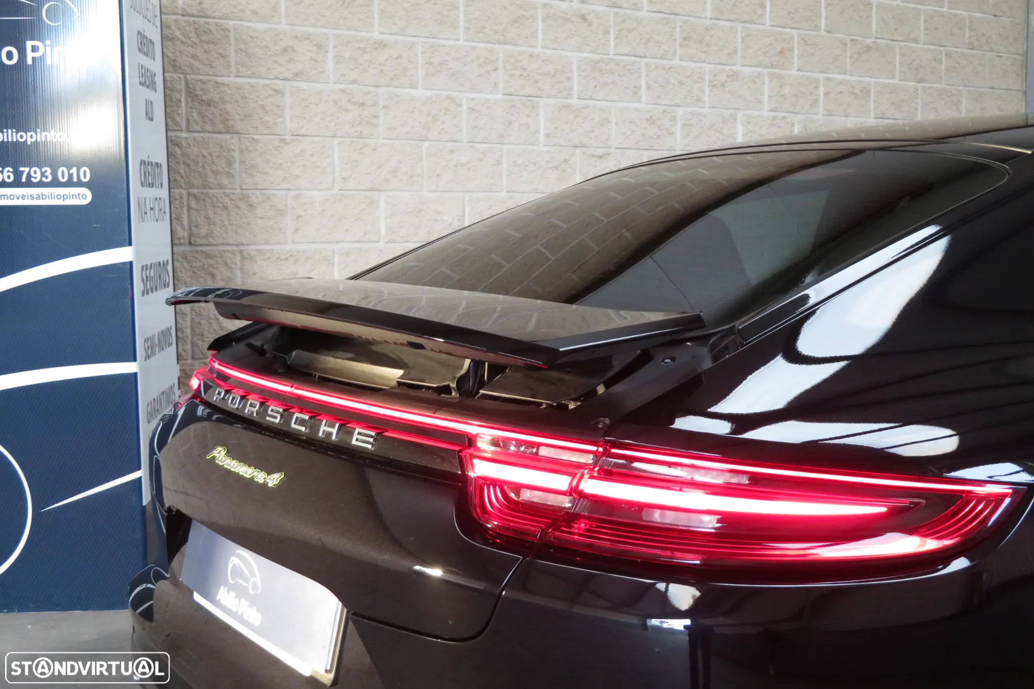 Porsche Panamera 4 E-Hybrid - 12