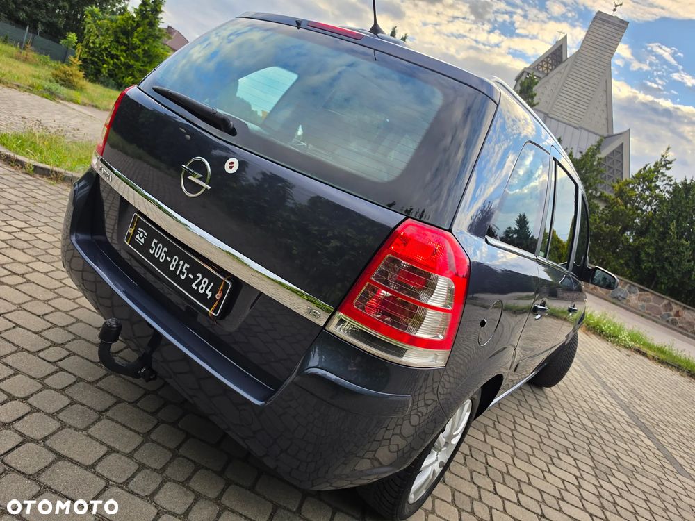 Opel Zafira 1.8 Innovation 110 Jahre - 6