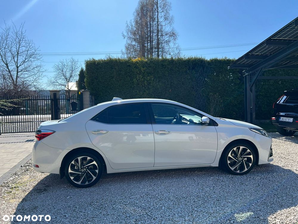 Toyota Corolla 1.6 Premium MS EU6 - 18