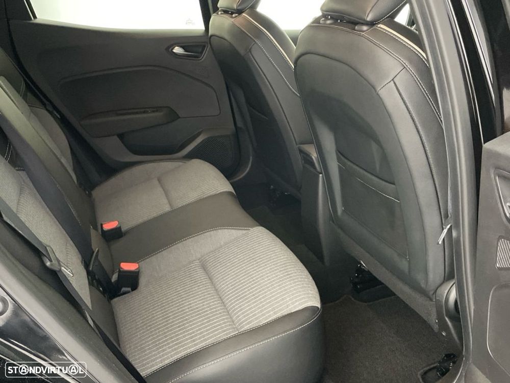 Renault Clio 1.0 TCe Techno — fotografia 24