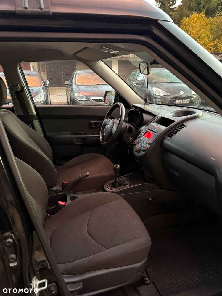Kia Soul 1.6 CRDi M - 23