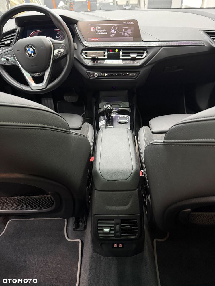 BMW Seria 1 118i Sport Line - 15