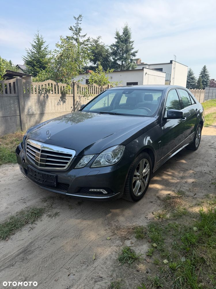 Mercedes-Benz Klasa E 350 CGI BlueEFFICIENCY 7G-TRONIC Elegance - 1