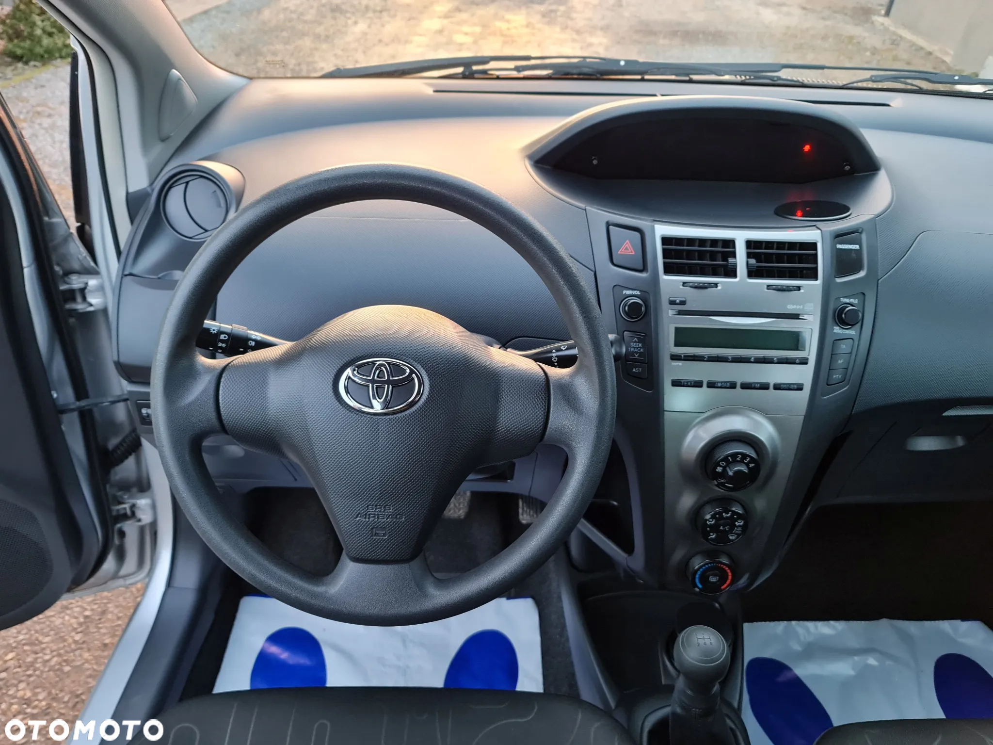 Toyota Yaris - 9