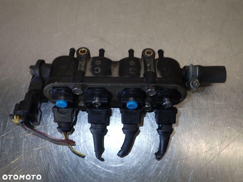 LISTWA WTRYSKOWA GAZU HONDA CIVIC VI 1.6 V-TEC 0261230373 - 2