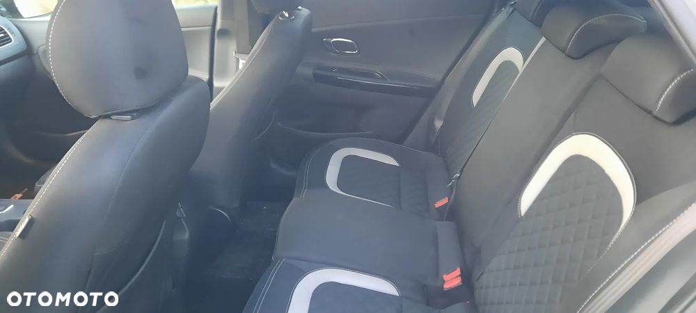 Kia Ceed 1.6 CRDi GT Line DCT - 11