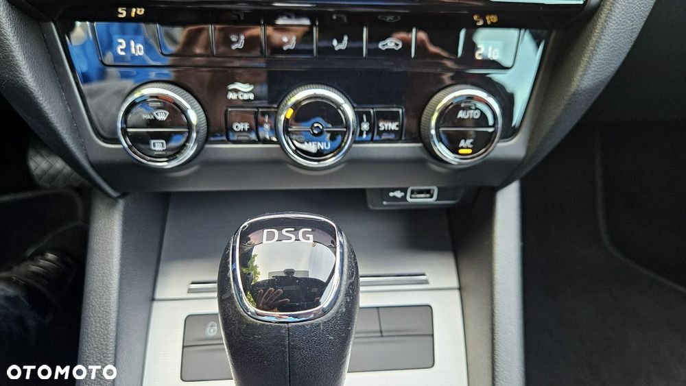 Skoda Octavia - 25