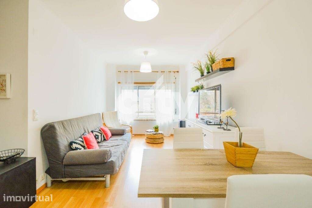 APARTAMENTO T1 COM GARAGEM EM TELHEIRAS JUNTO AO PINGO DOCE - Grande imagem: 3/25