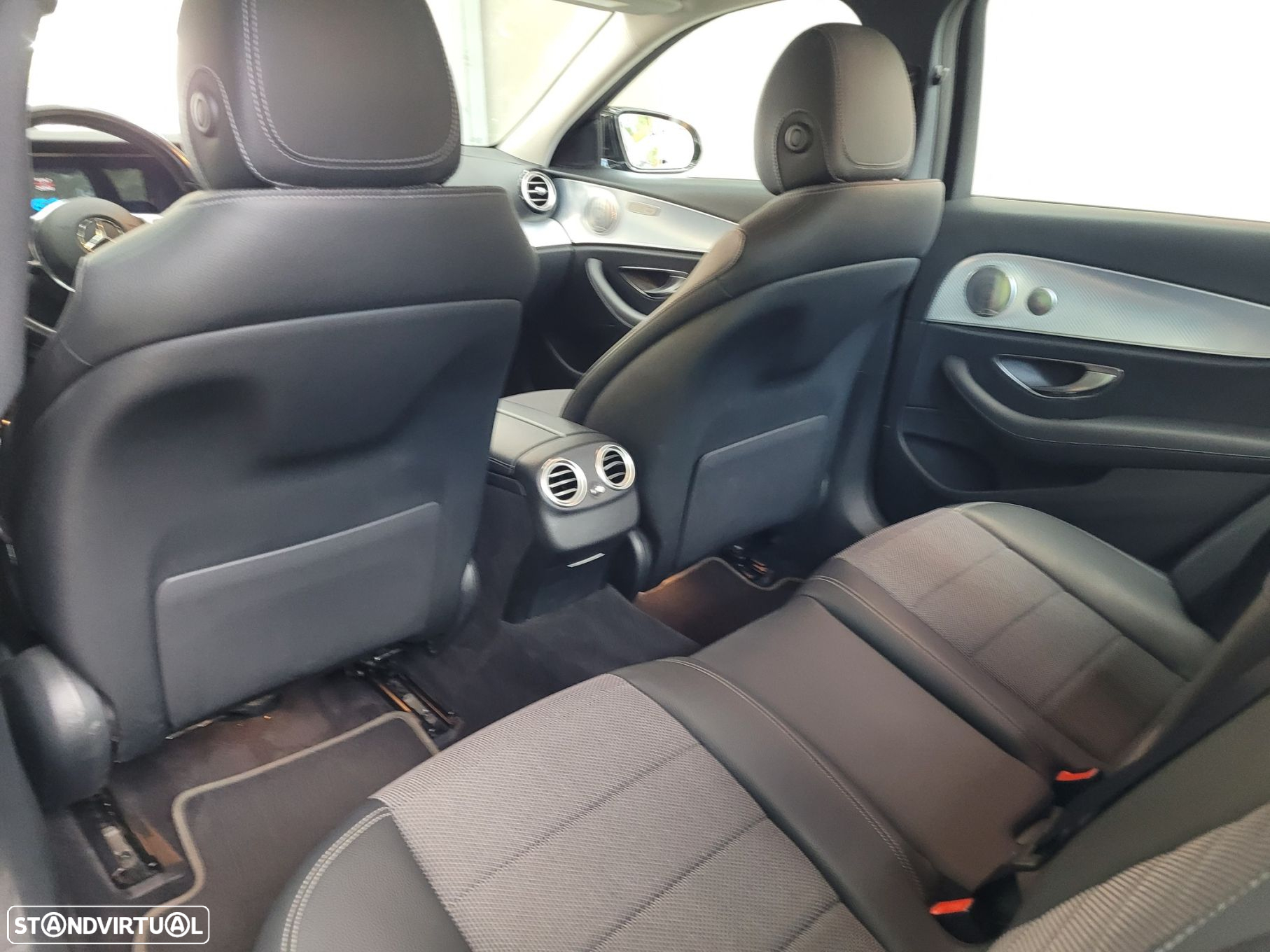 Mercedes-Benz E 300 de Avantgarde - 11