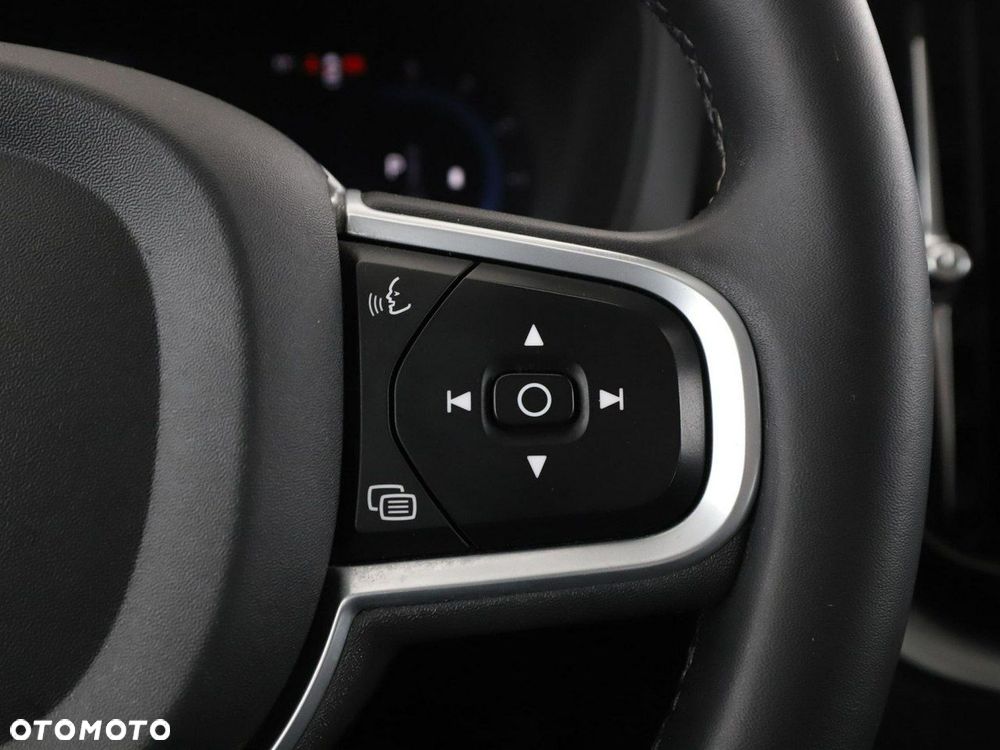 Volvo XC 60 B4 D Core - 32