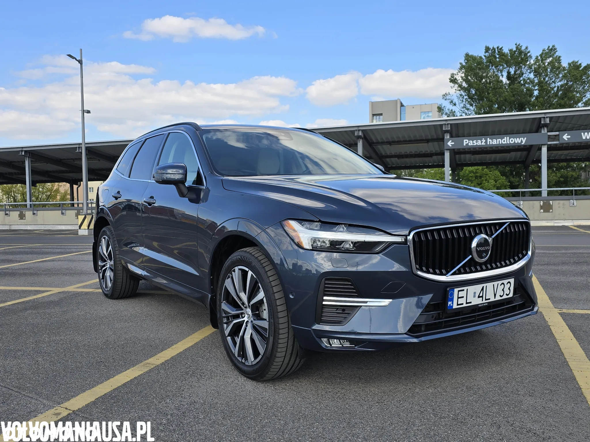 Volvo XC 60 B5 B AWD Geartronic Momentum Pro - 2