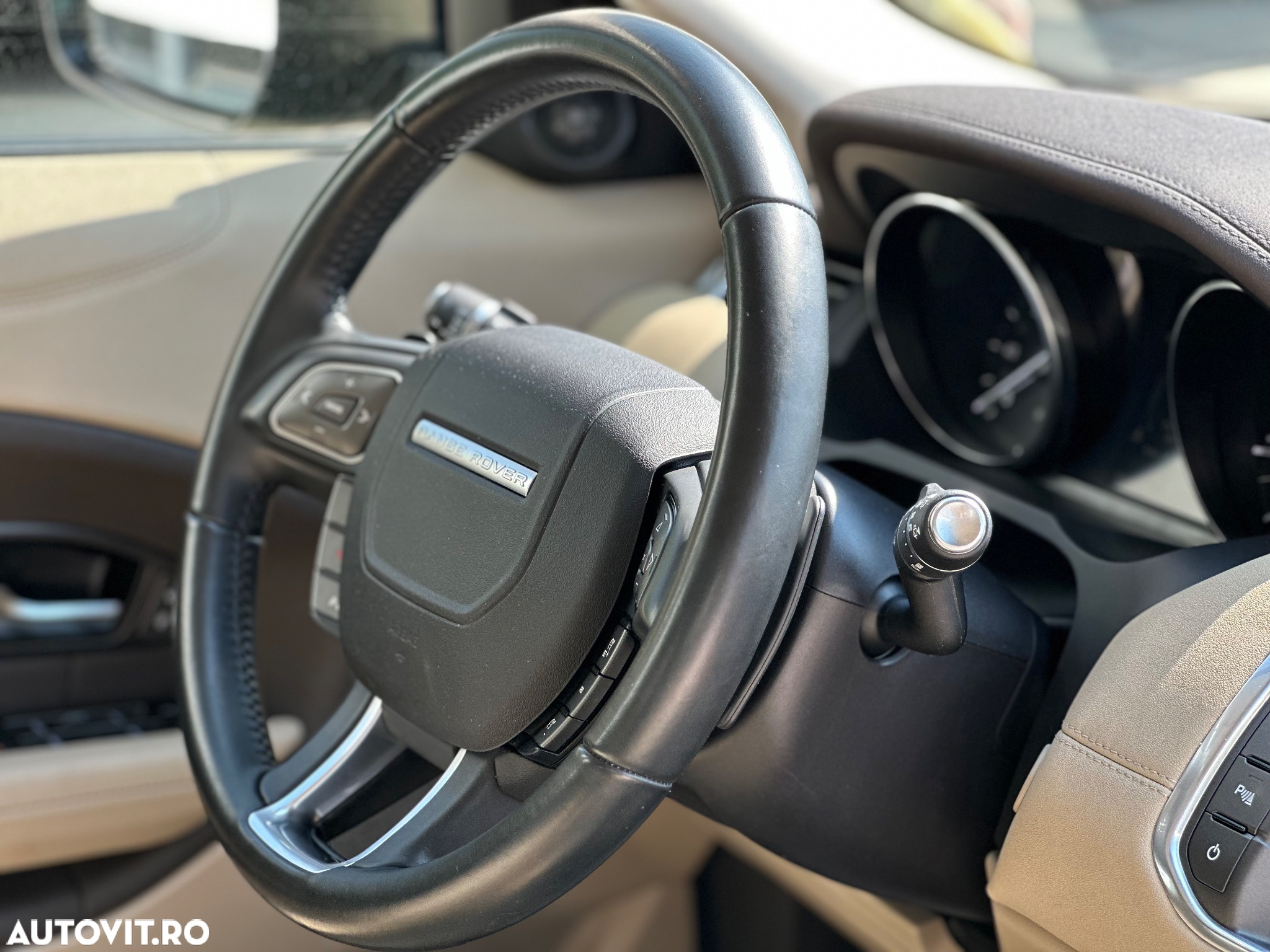 Land Rover Range Rover Evoque 2.0 D150 SE - 12