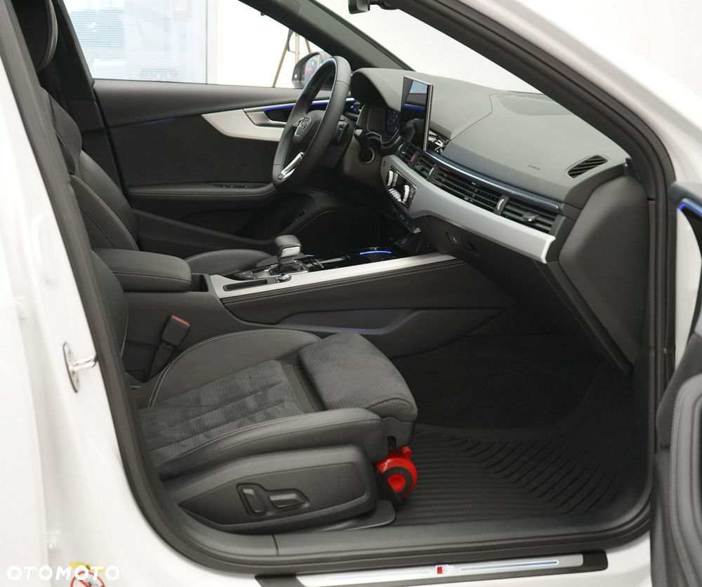 Audi A4 Limousine - 26