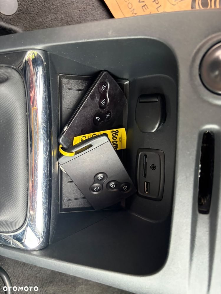 Renault Captur - 13