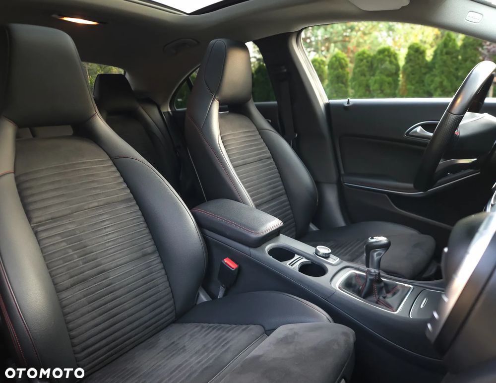 Mercedes-Benz CLA 180 (CDI) d AMG Line - 20