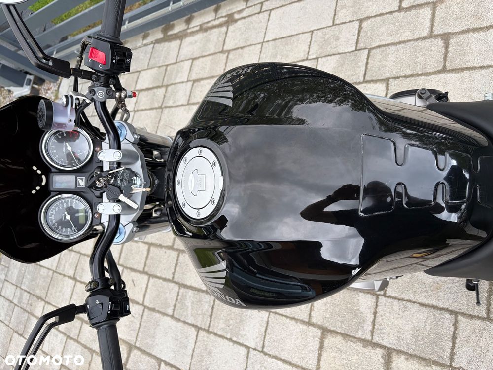 Honda Hornet - 26