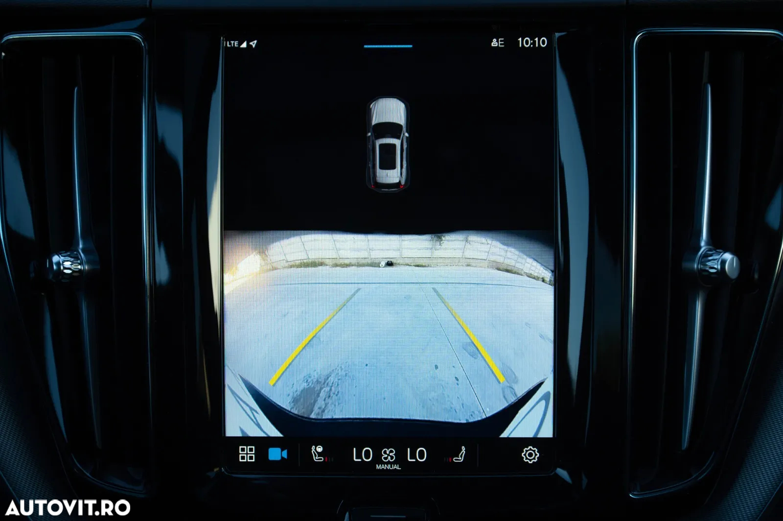 Volvo XC 60 T8 AWD Recharge Plus Dark - 31