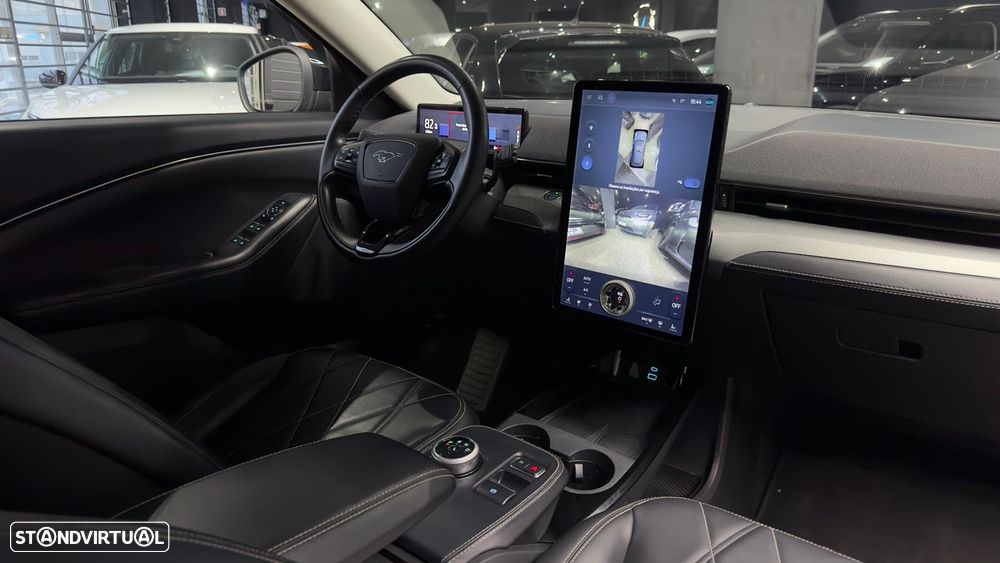 Ford Mustang Mach-E Standard - 27