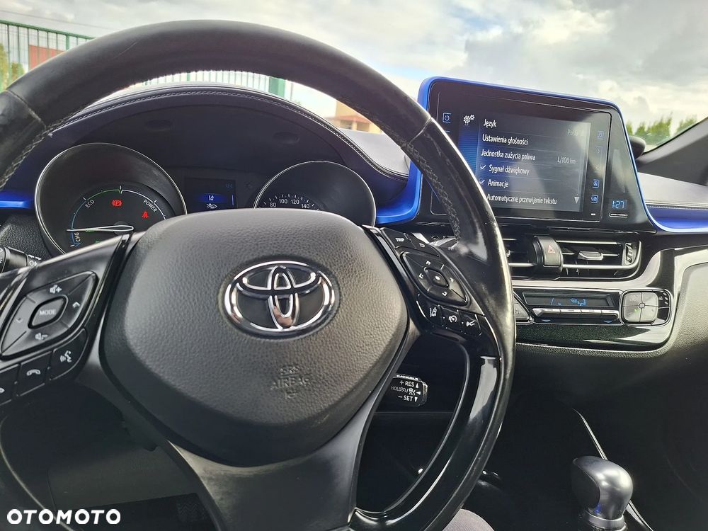 Toyota C-HR - 16
