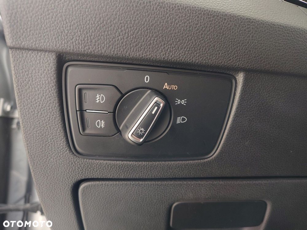 Volkswagen Passat Variant 1.5 TSI EVO Business DSG - 17