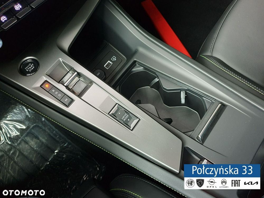 Peugeot 408 - 12