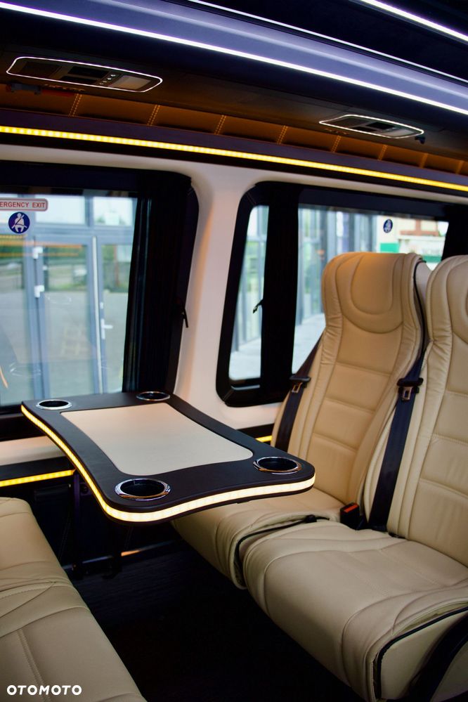 Mercedes-Benz Sprinter 519 - 11