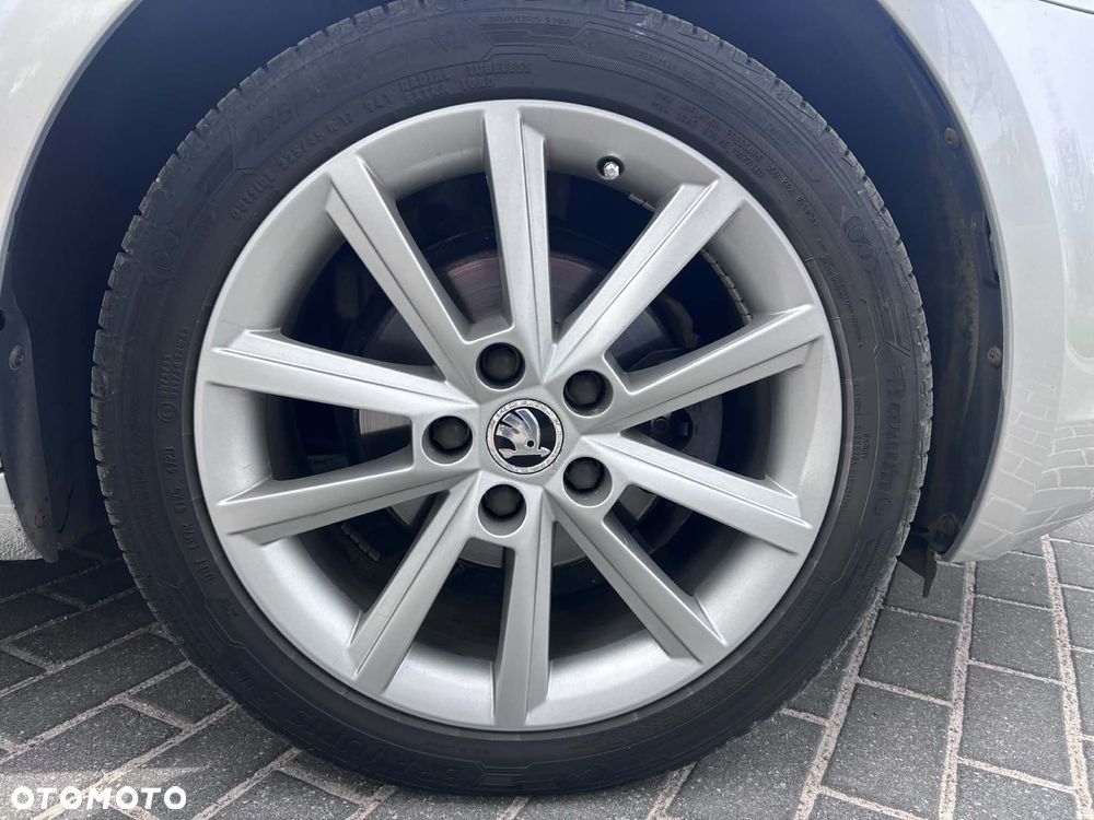 Skoda Octavia 1.6 TDI Edition - 16