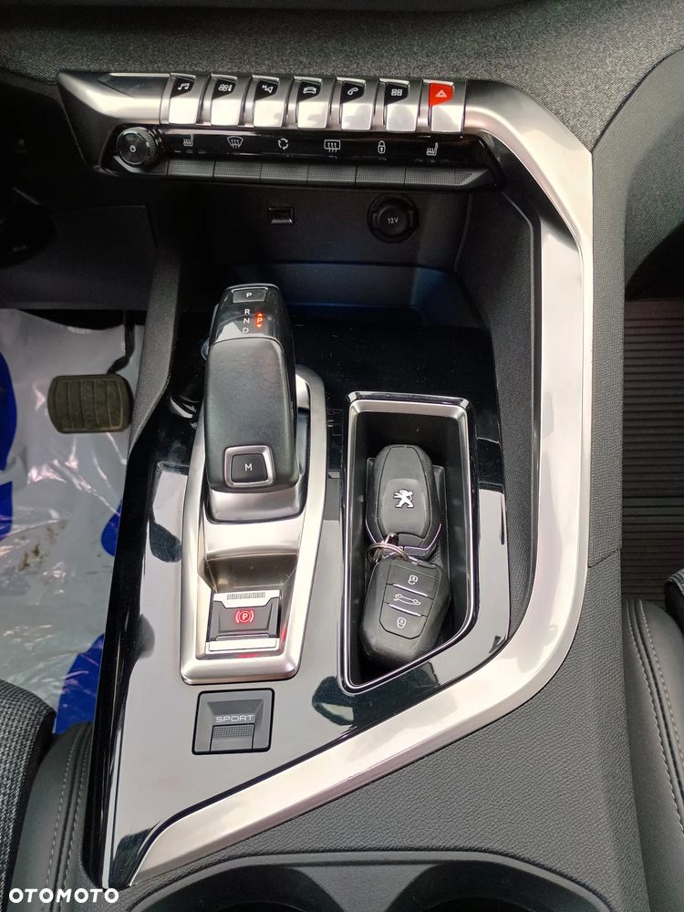 Peugeot 3008 1.2 PureTech Allure Pack S&S EAT8 - 30