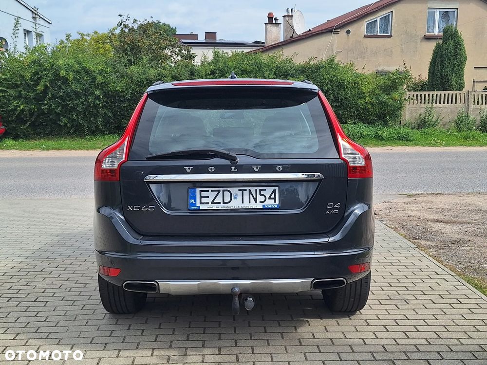Volvo XC 60 2.4D AWD Momentum - 16