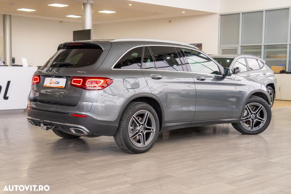 Mercedes-Benz GLC - 11