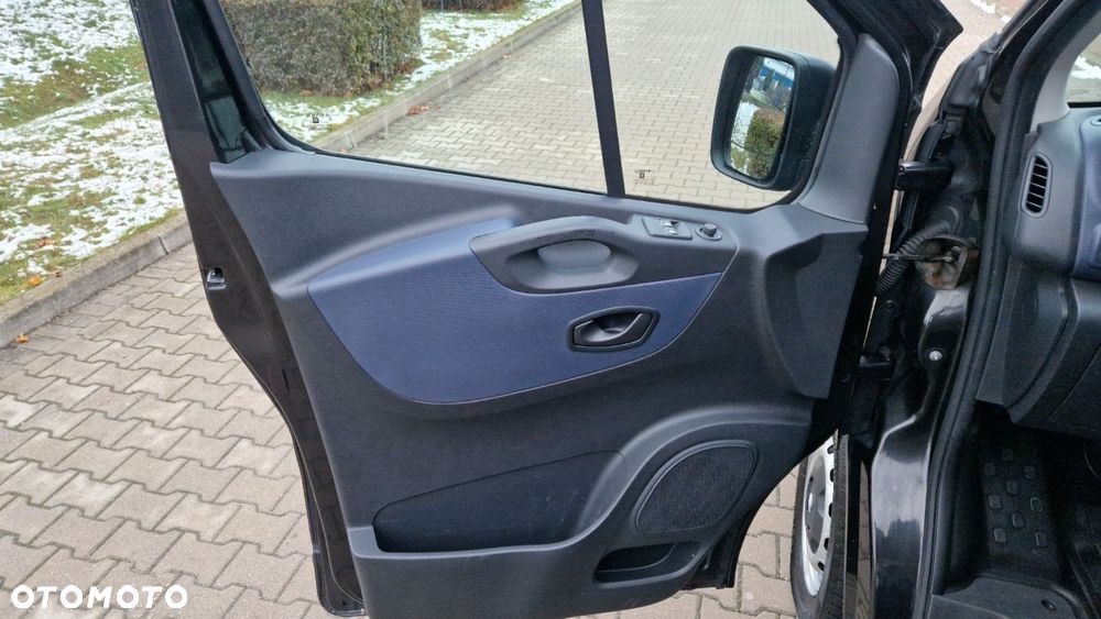 Opel VIVARO - 11