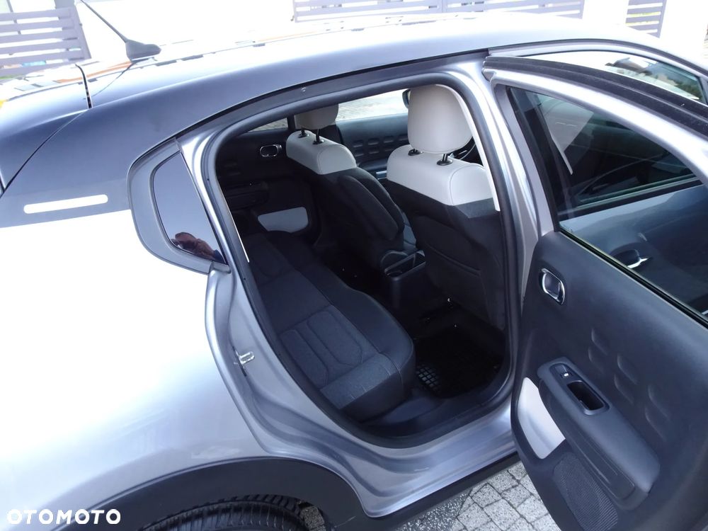 Citroën C3 1.2 PureTech Max EAT6 - 19