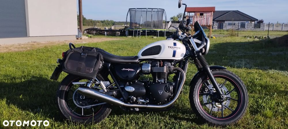Triumph Street Twin - 15