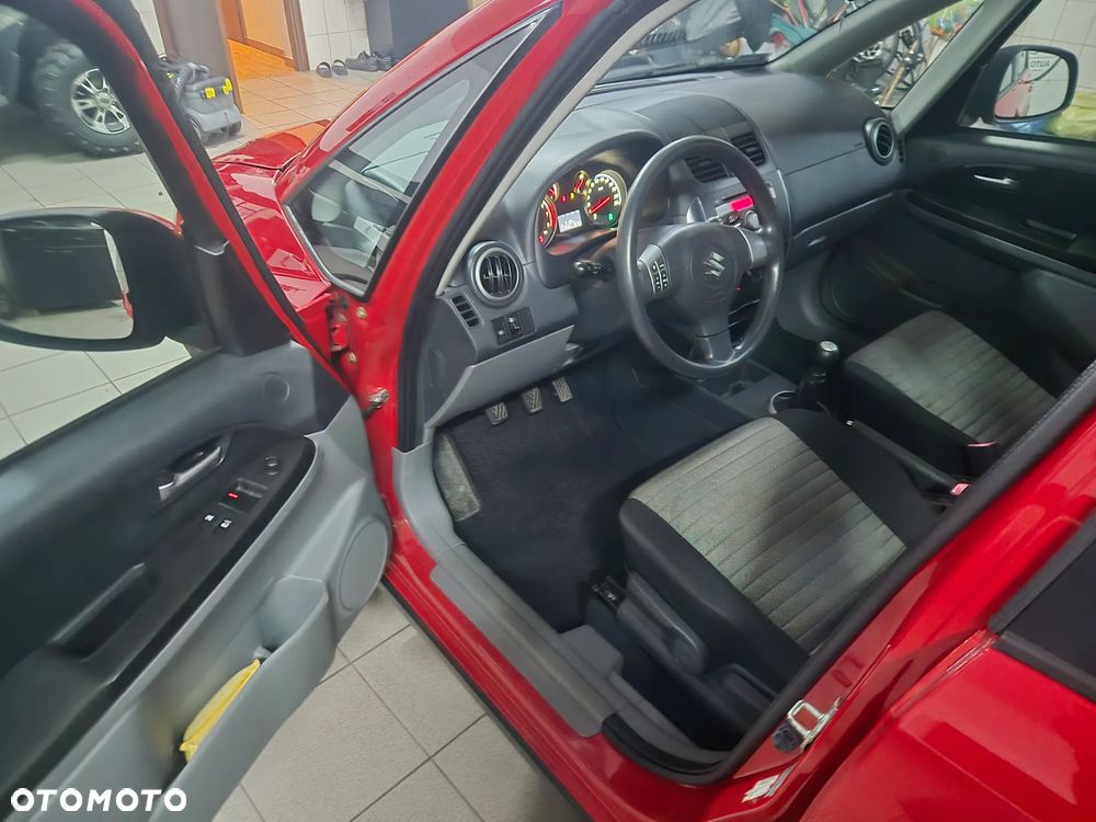 Suzuki SX4 1.6 Premium 4WD - 11