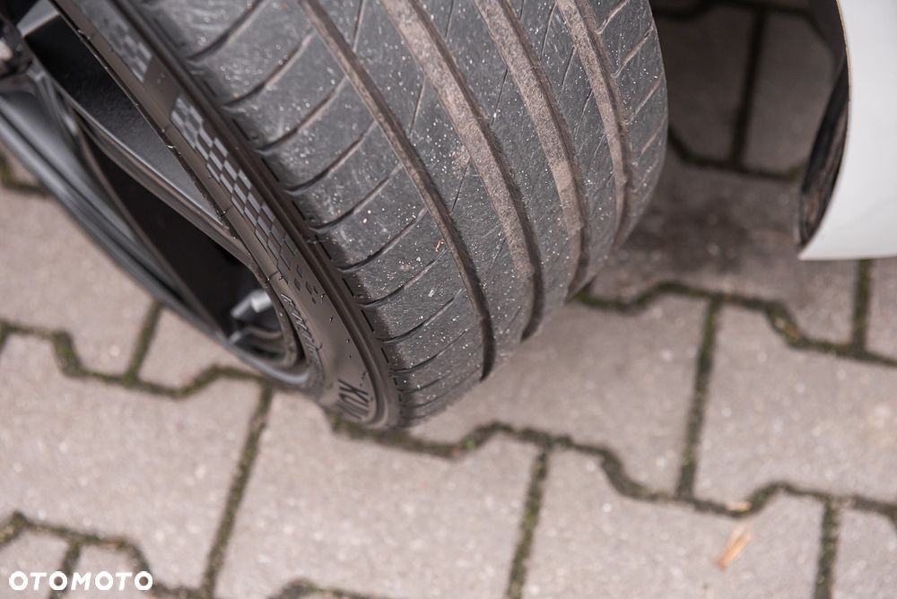 BMW Seria 3 320d - 28