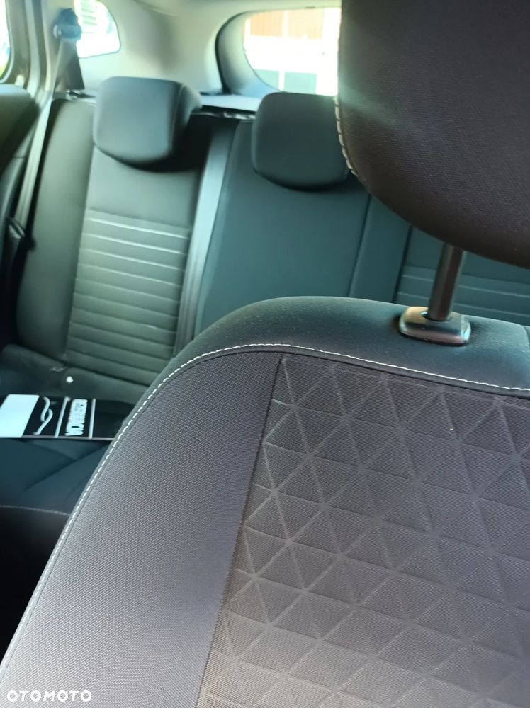 Renault Megane ENERGY TCe 130 LIMITED - 11