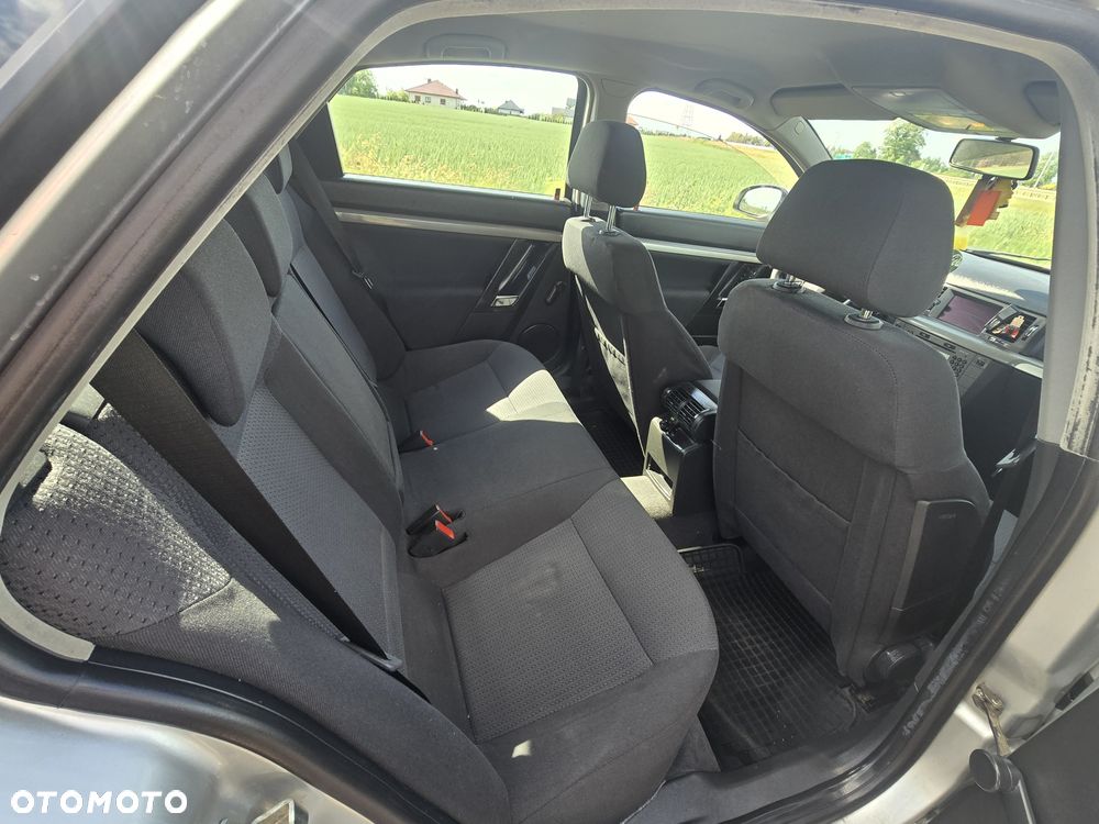 Opel Vectra - 8
