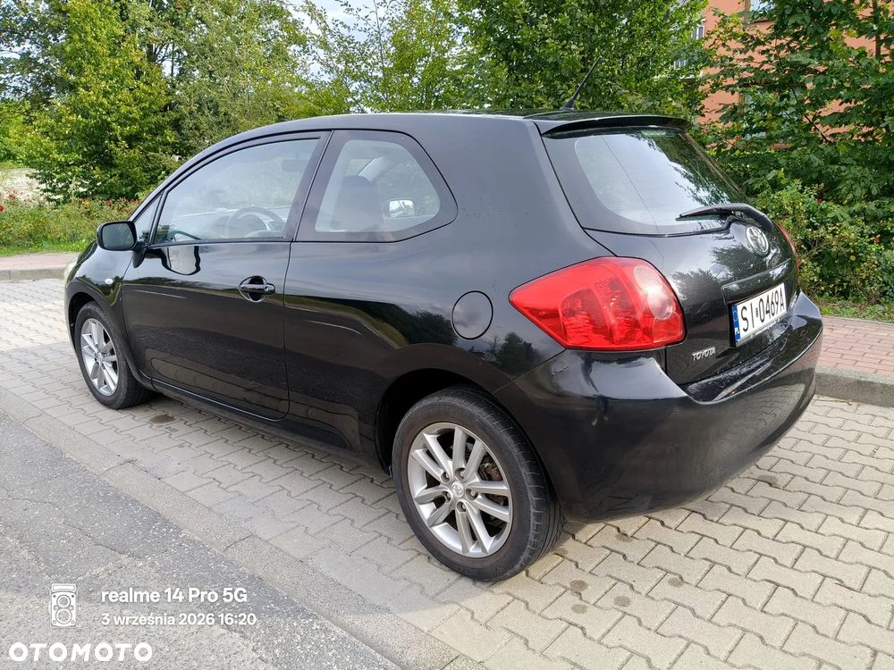 Toyota Auris 1.33 VVT-i Terra - 4