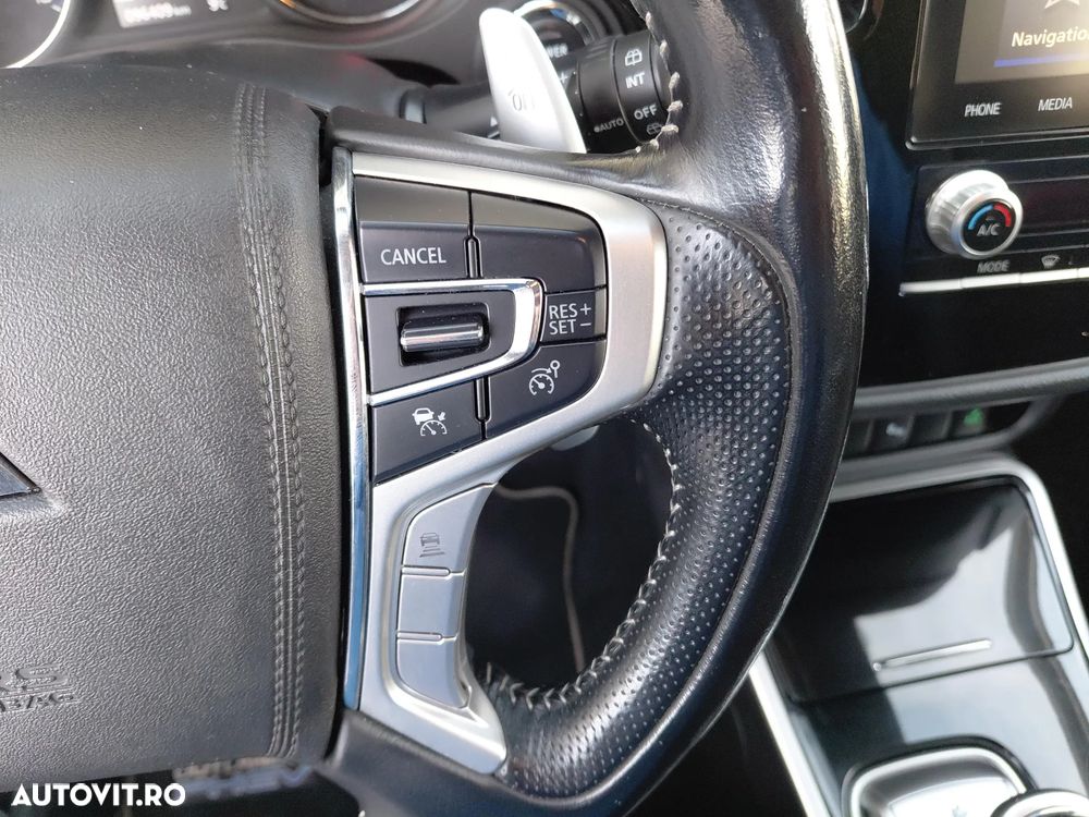 Mitsubishi Outlander 2.4 4WD Spirit - 23