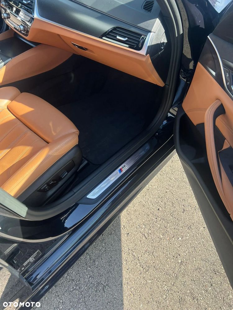 BMW Seria 5 520d M Sport Edition - 16